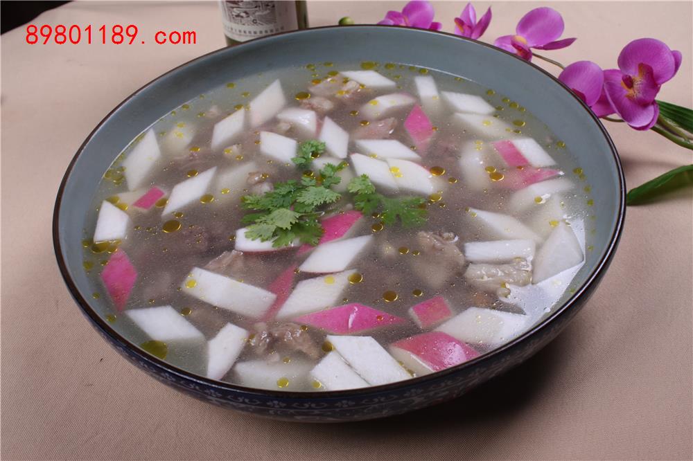 牛肉炖萝卜